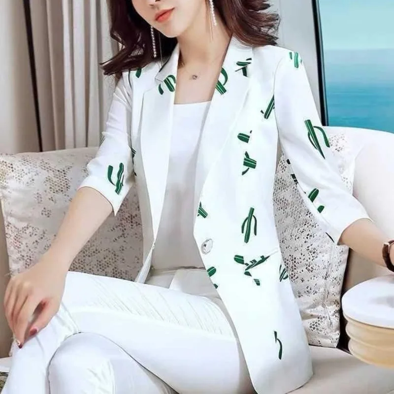 Autumn and Winter Women's Solid Color Printed Suit Collar Button Loose Fit Medium Sleeve Coat Fashion Elegant Commuter Topss