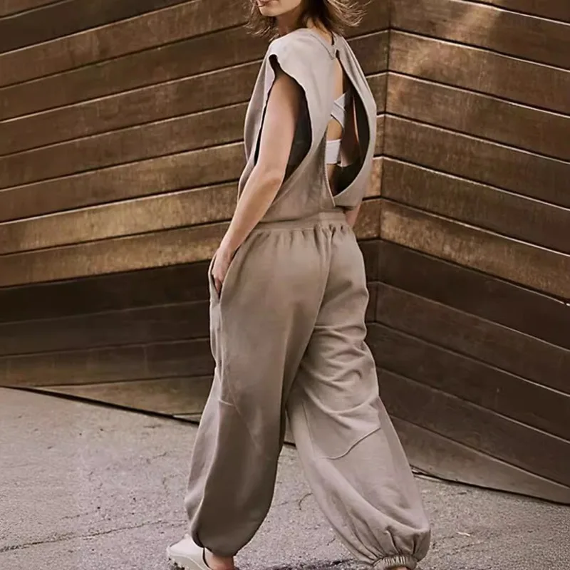 2024 Women's Summer New Sleeveless Backless Top Pocket Design Jumpsuit  Street Trendsetters Female Fashion High Waist Jumpsuits