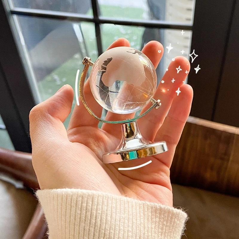 

Transparent Globe Desktop Decoration Toy Girl Heart Creative Student Cute Funny Gift Mini Crystal Globe Decoration Home Decore