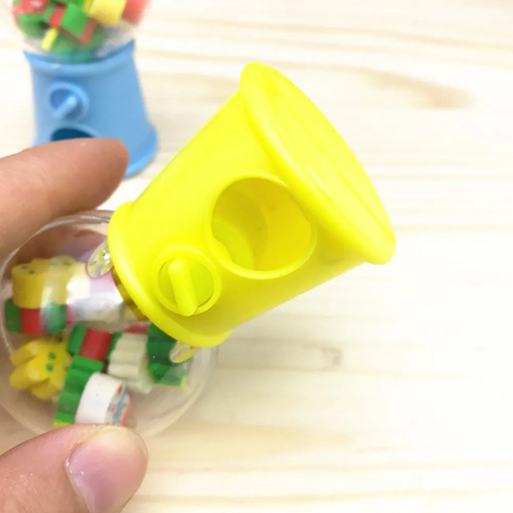 4Pcs 어린이를위한 크리스마스 모양 지우개 재미있는 학습 문구 세트 사랑스러운 휴일 테마 연필 지우개 교실 보상 선물