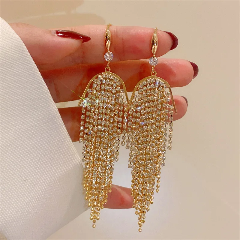 

Korea Dongdaemun with The Same Super Flash Rhinestone Gold Tassel Long Earrings and Ear Hooks Women's Fashion All-match