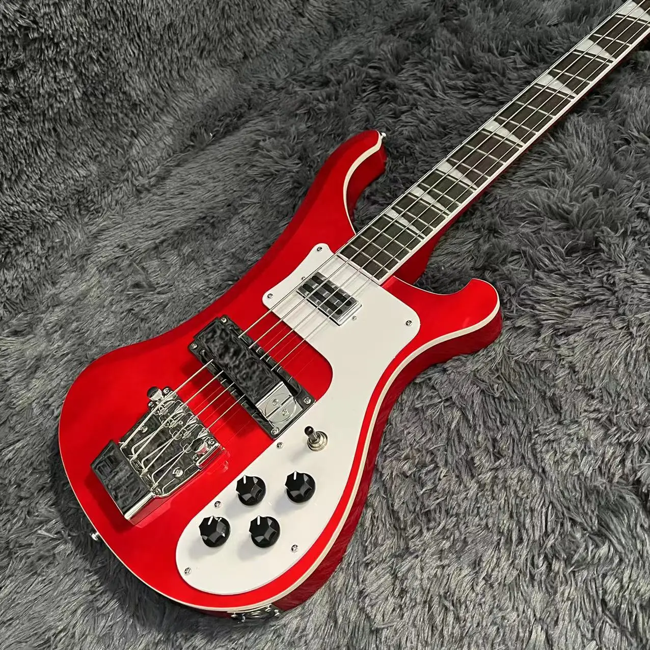 Rickenbacker 4003 Chitarra Elettrica, Basso, Corpo In Tiglio, Colore Rosso Trasparente, Tastiera In Palissandro, Nave Libera Гитара