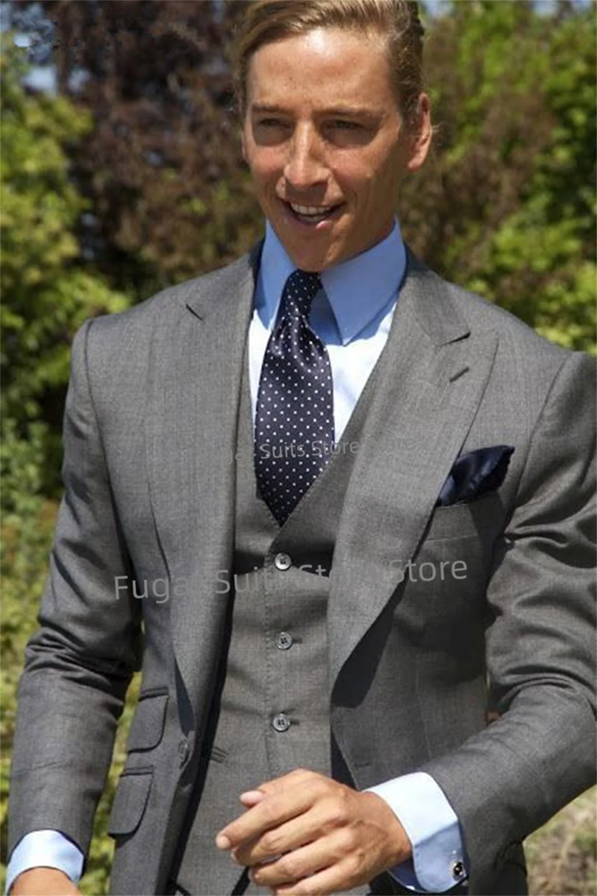 

Fashion Italian Style Gray Wedding Suit For Men Slim Fit Peak Lapel Groom Tuxedos3Pieces Set Elegant Male Blazer Ternos Mascuion