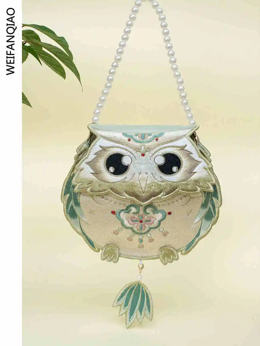 

2022 Mini Fresh Tassel OWL Handle Handbag Ladies Animal Embroidery French Luxury Green Vintage Shoulder Handbag Bags