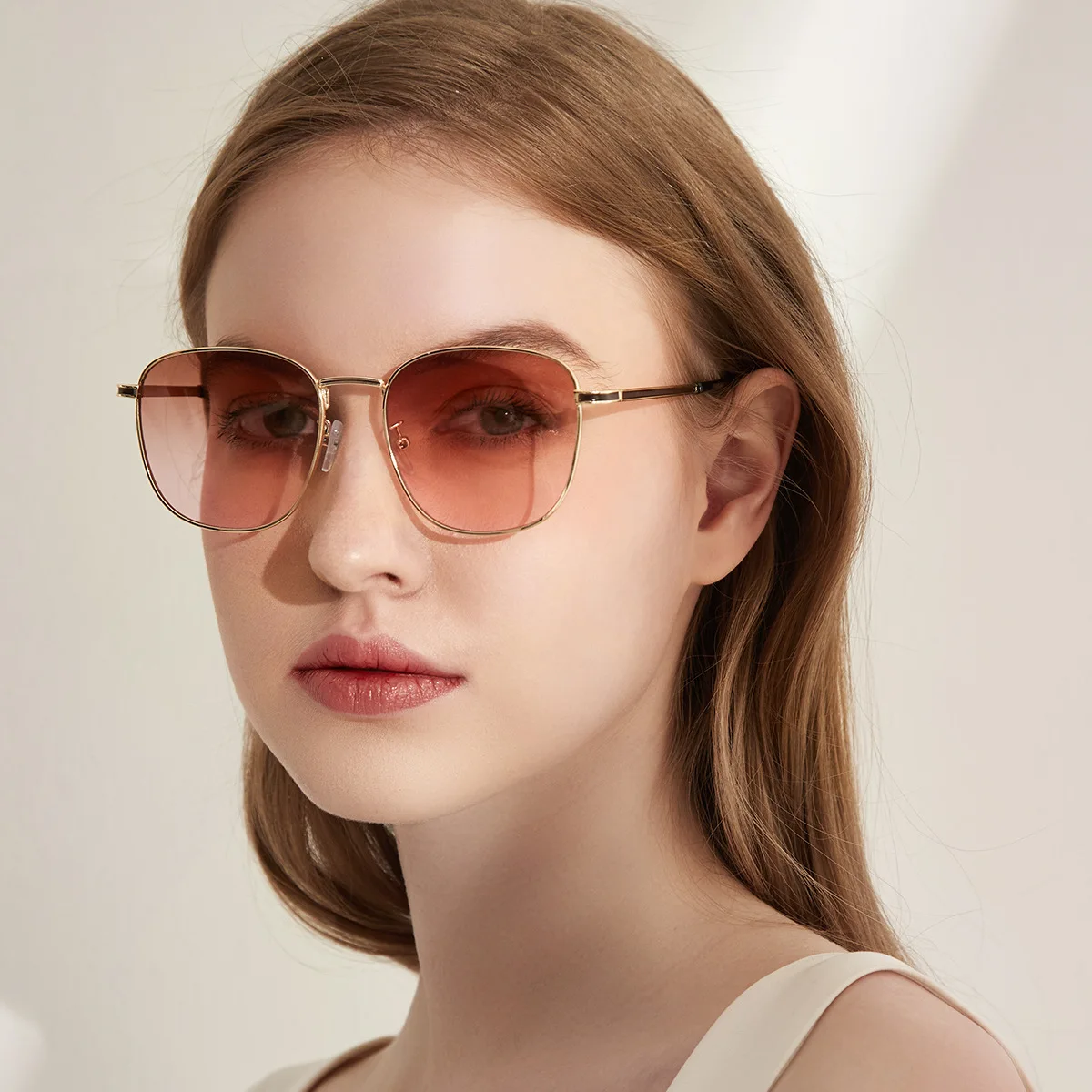 

Square Riding Sunglasses Star Frame Big Face Retro Sunglasses For Women