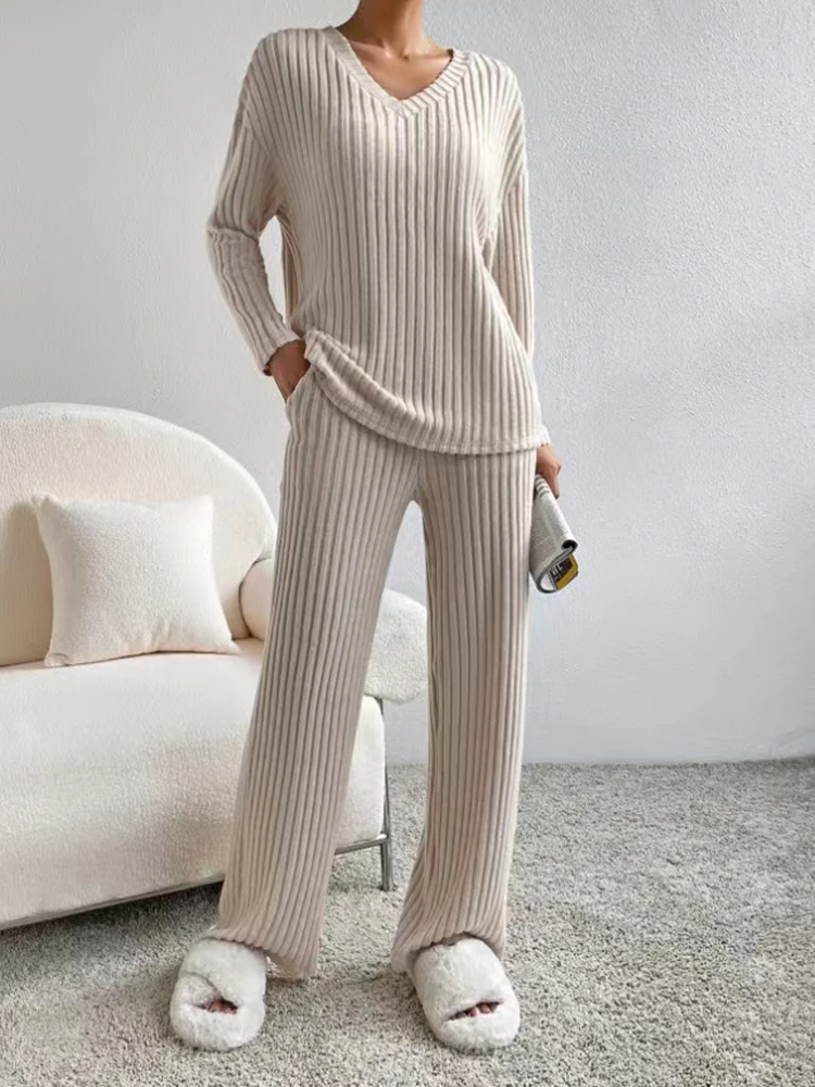 

Autumn Winter New Two Pieces Set Women Tracksuit Fashion Casual Straight Leg Trousers Temperament Loose V-Neck Pit Knit Tops Set