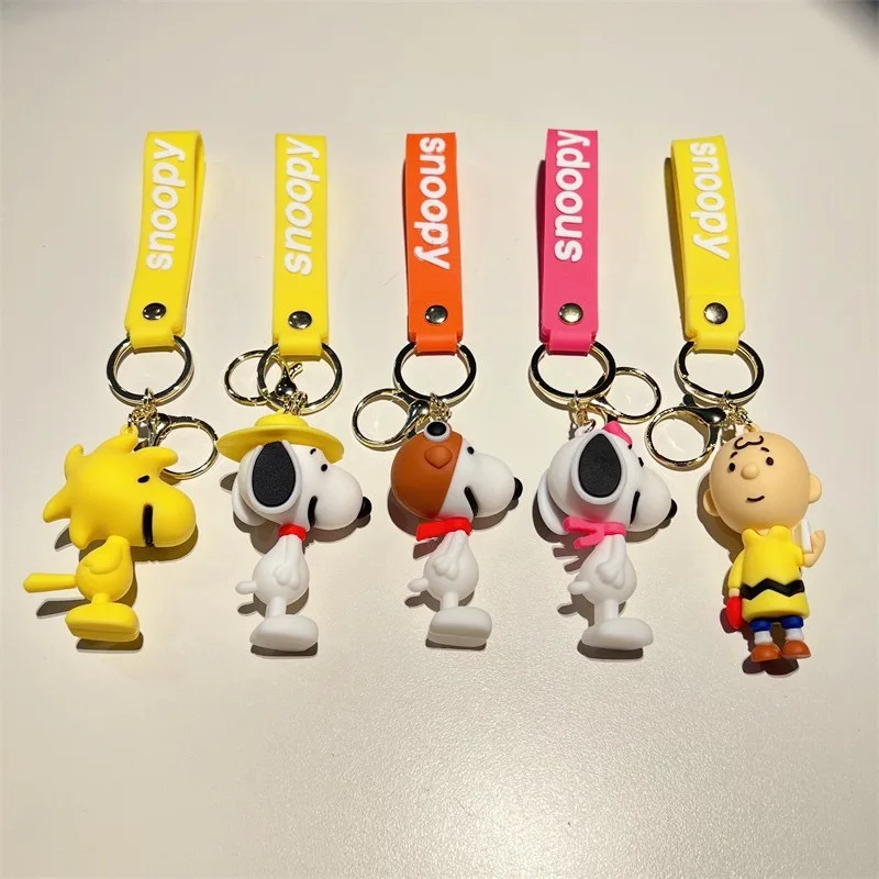 Plush Keychain Key Chain Bunny Keychain Balloon Dog Keychain Cute cartoon Snoopy Charlie 3D doll star keychain pendant Car keychain gift preferred