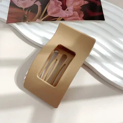 Elegant Matte Leopard Rectangle Hair Clips - Stylish Duckbill Claw Grip (Matte Light Brown)