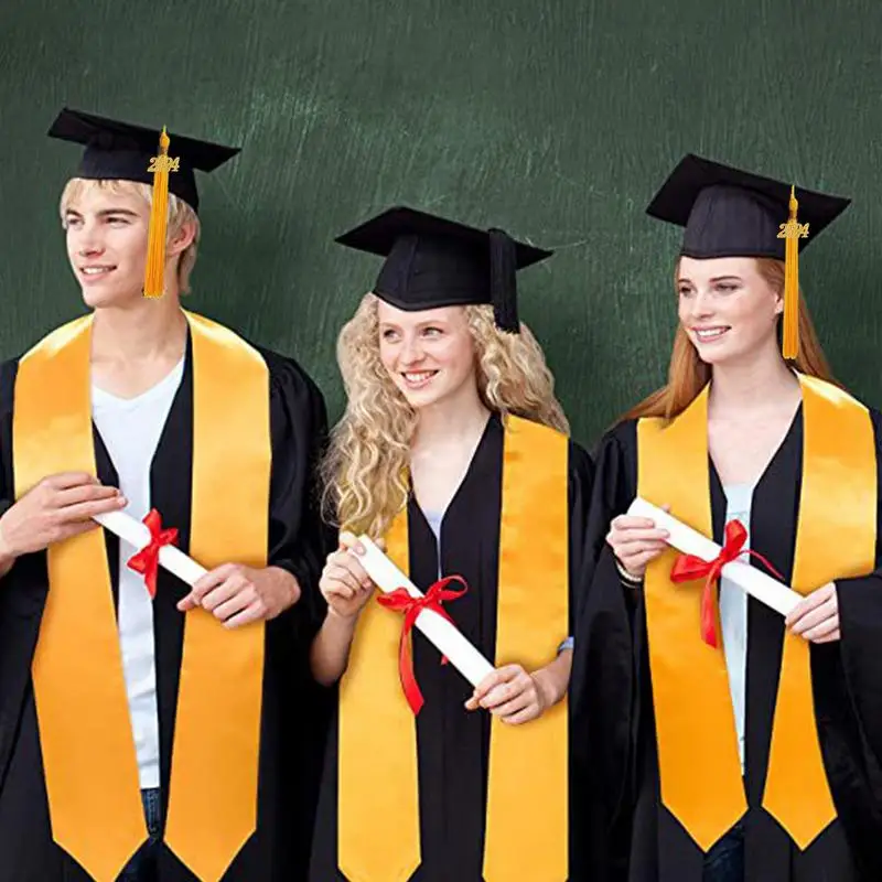 Graduation Gowns College Graduation Caps Uniform Set with Tassel Stole Seal European American Style for Bachelor
