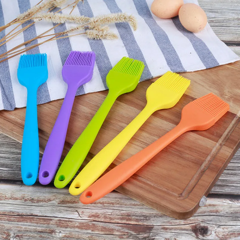 Silicone Cake Brush Pastry Brush 1PCS Silicone BBQ Oil Brush Basting Brush DIY Cake Bread Butter Baking Brushes Kitchen Cooking Barbecue Accessories BBQ Tools