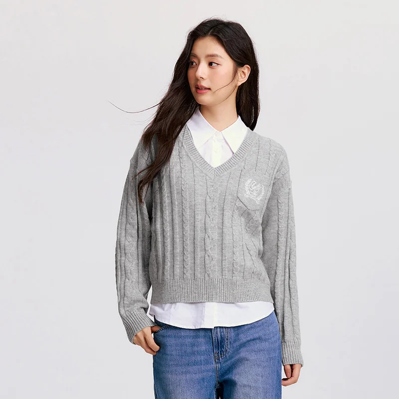 Semir Sweater Women V-Neck Cable Knit Sweater Sleeveless Shirt 2024 New Winter Loose Two-Piece Set 4