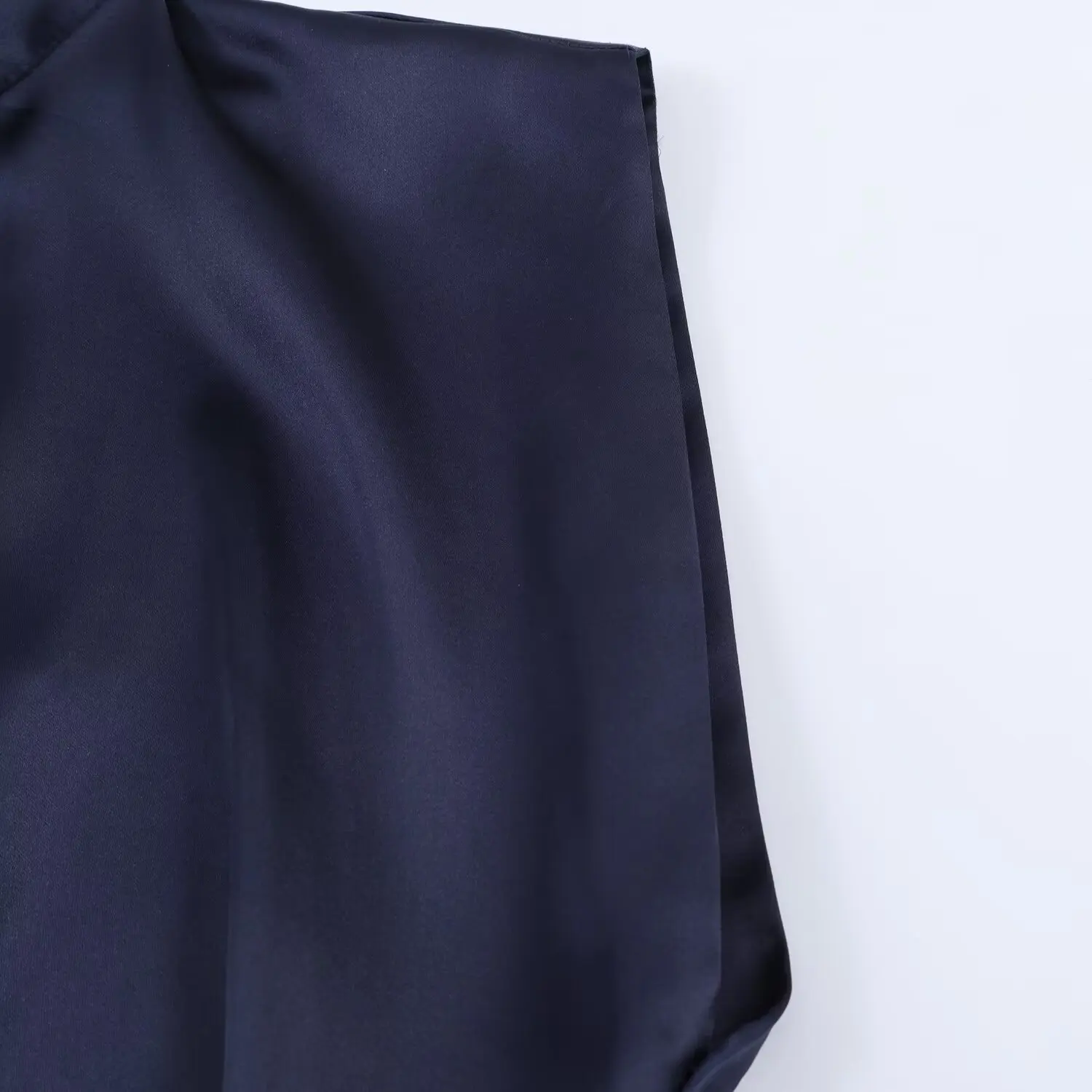 Damen Sexy Satin Plissiertes Minikleid Sommer Stehkragen Ärmellos Spitzensaum Patchwork Kurzes Kleid Schickes Alltagskleid – Detail 7