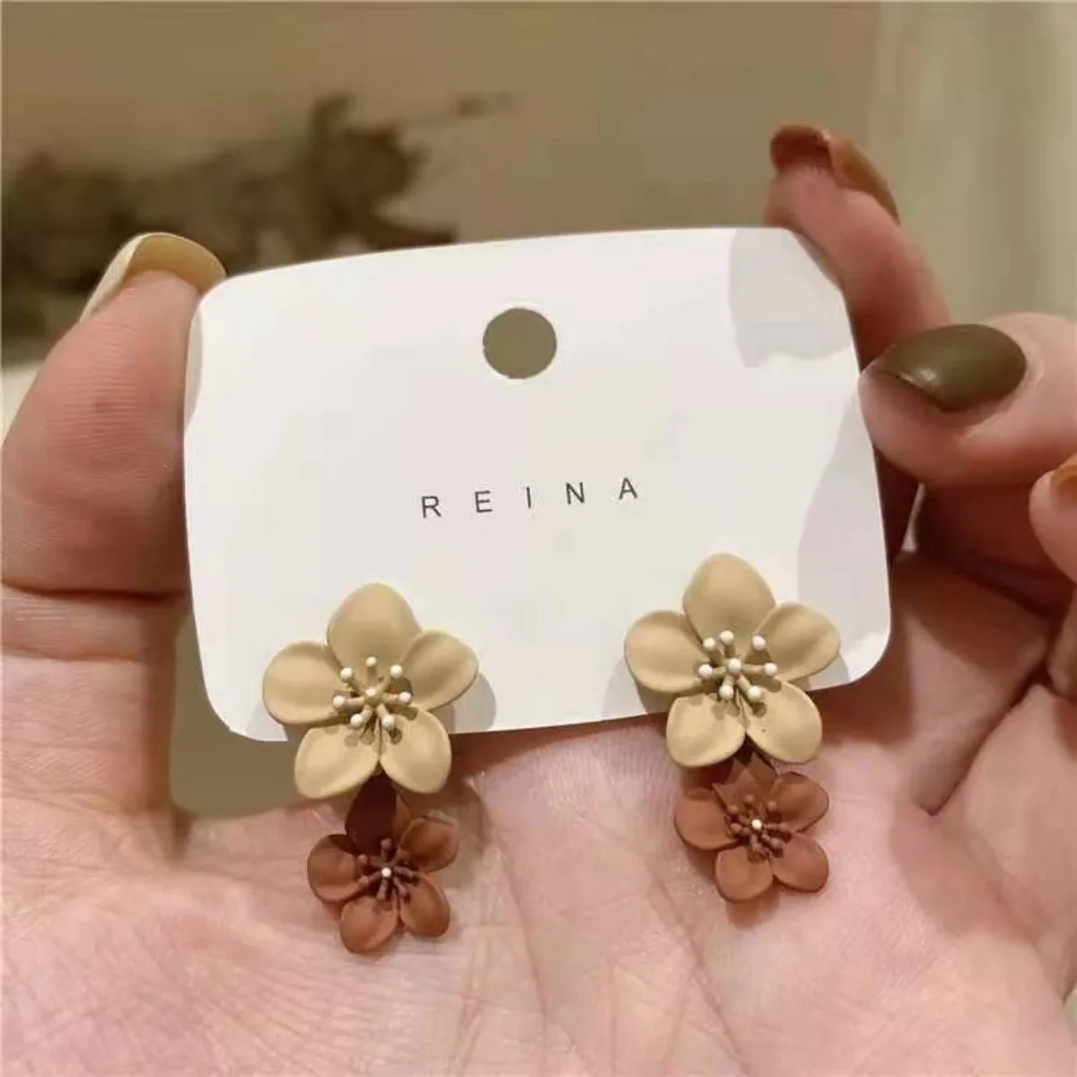 Dangle earrings for women two color flower drop 2025 Korean fashion jewelry wedding party girl elegant accessories