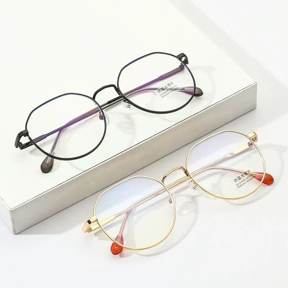 Ins Trend Runde Anti-Blaulicht Brille Frauen Männer Designer optische Brille Computer Mode Brillen Blockierung Lesebrille – Detail 3