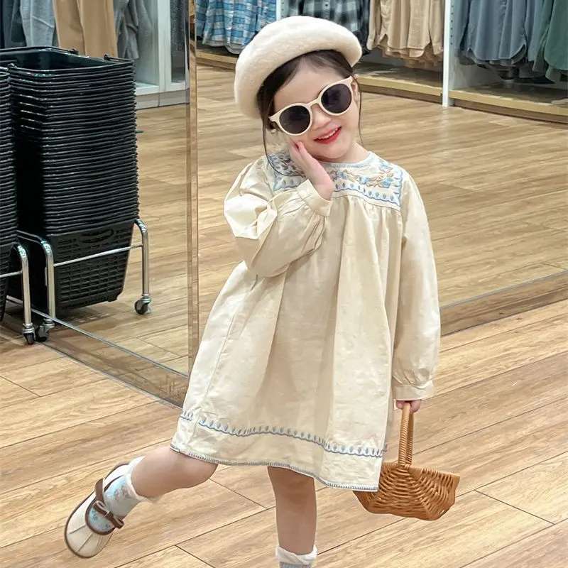 

Retro Embroidered Girls Dress Spring Autumn New Children Court Style Cotton Long Sleeve Princess Dress