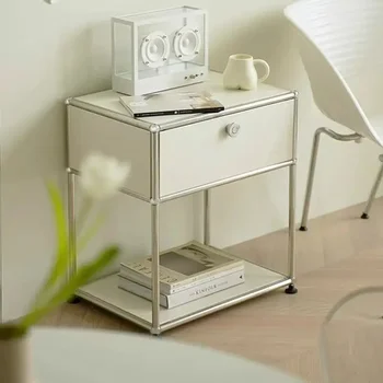 Modulo di lusso leggero in acciaio inossidabile nordico Comodino creativo Camera da letto Casa Armadietto di stoccaggio di lusso leggero moderno Armadi laterali 1