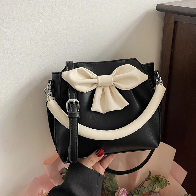 

Pu Fashion Women's Shoulder Bags Hasp 2024 New High Quality Bow Design Crossbody Bags for Women Free Shipping Bolso Mujer