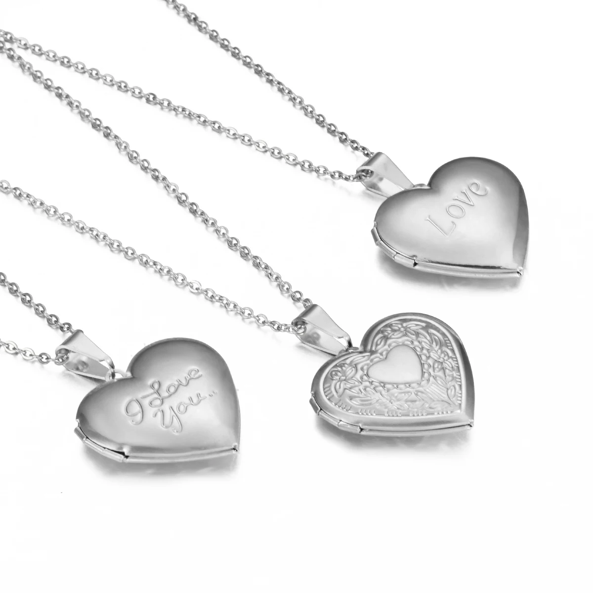 Zilveren hart Medaillon met versiering en gravure - Names4ever - Juwelier It's Beautiful Ommen Zilveren hart Medaillon met versiering en gravure - Names4ever - Juwelier It's Beautiful Ommen