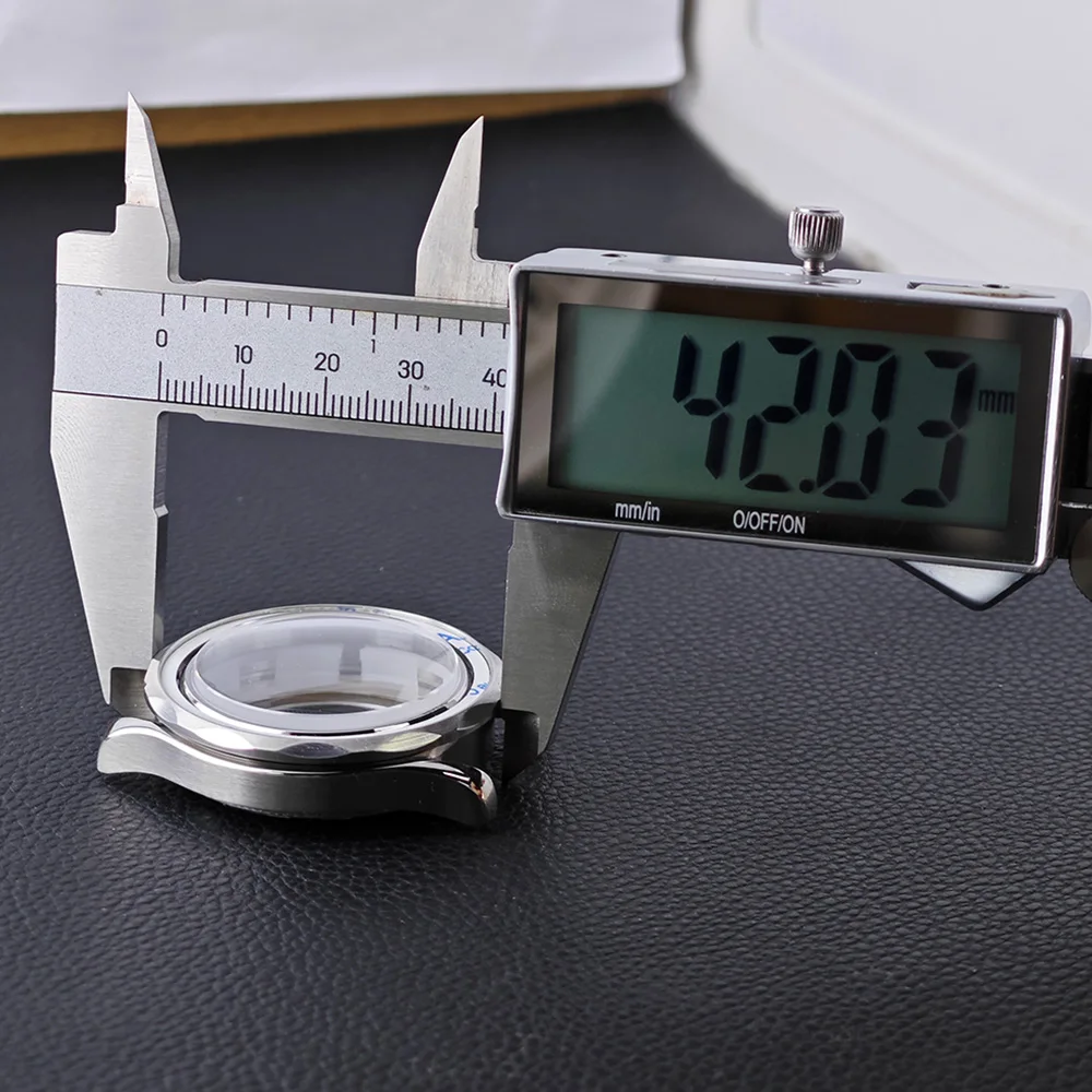 High-Quality Silvery Case Men's Diving Watch with Automatic Movement