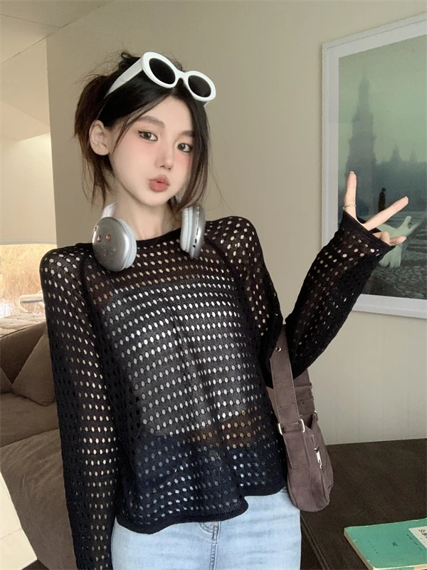 

Women Long Sleeved Hollowed Out Knit Shirt Thin Loose Casual Sunscreen Tops Tees T-shirts Korean Tops