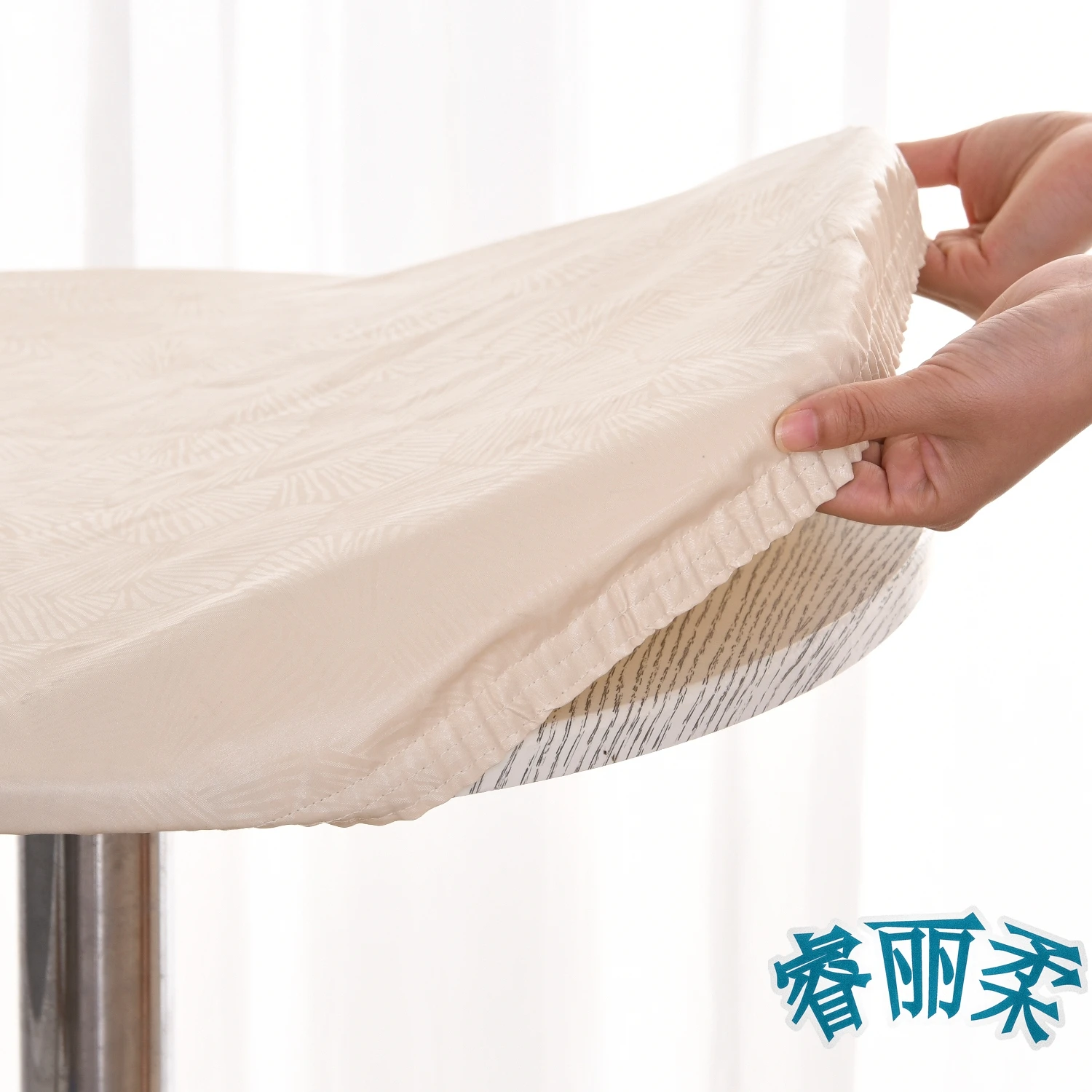 Smiry Mantel Redondo, Manteles De Vinilo Resistente Al Agua De Servicio Pesado, Cubierta De Mesa Limpiable Y Lavable Para Cocina Y Comedor (Beige, 60" Redondo