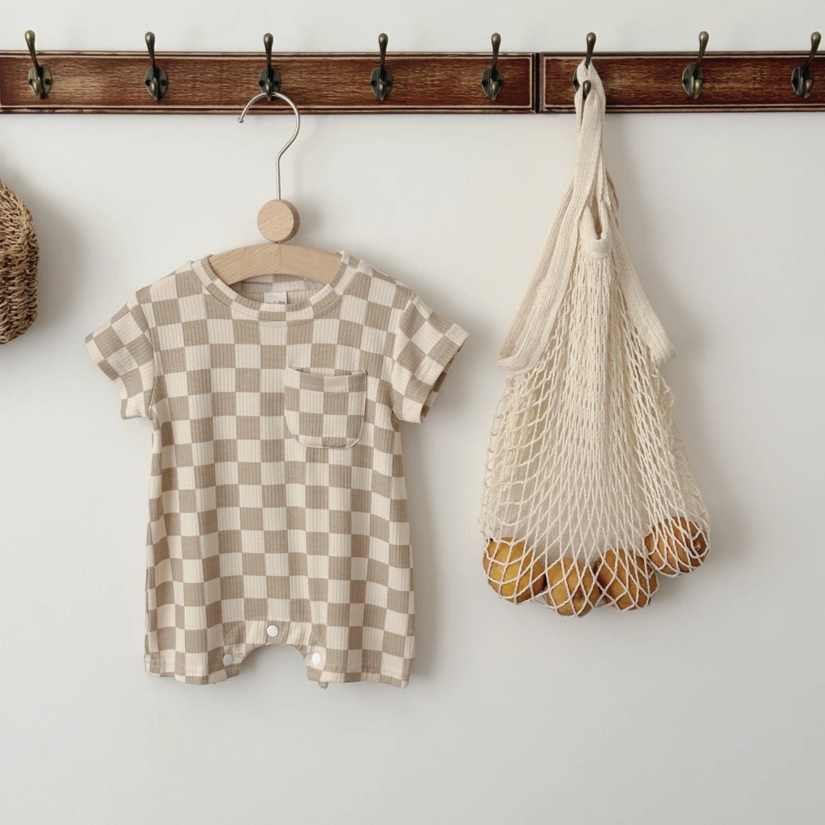 Neugeborenen-Strampler mit Kurzen Ärmeln, Sommer-Bodys mit Schachbrettmuster, Niedliche Babykleidung für Säuglinge – Detail 2