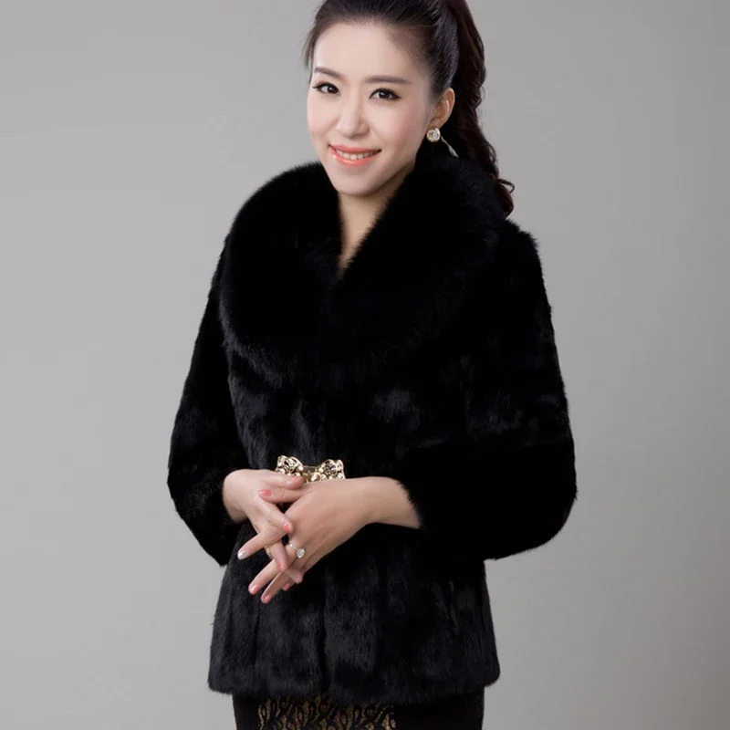 Fashion Short Fur Coat Winter Jacket 2021 Fall Warm Imitation Rabbit Hair Short Korean Style Loose Faux Fur Collar Women Coats