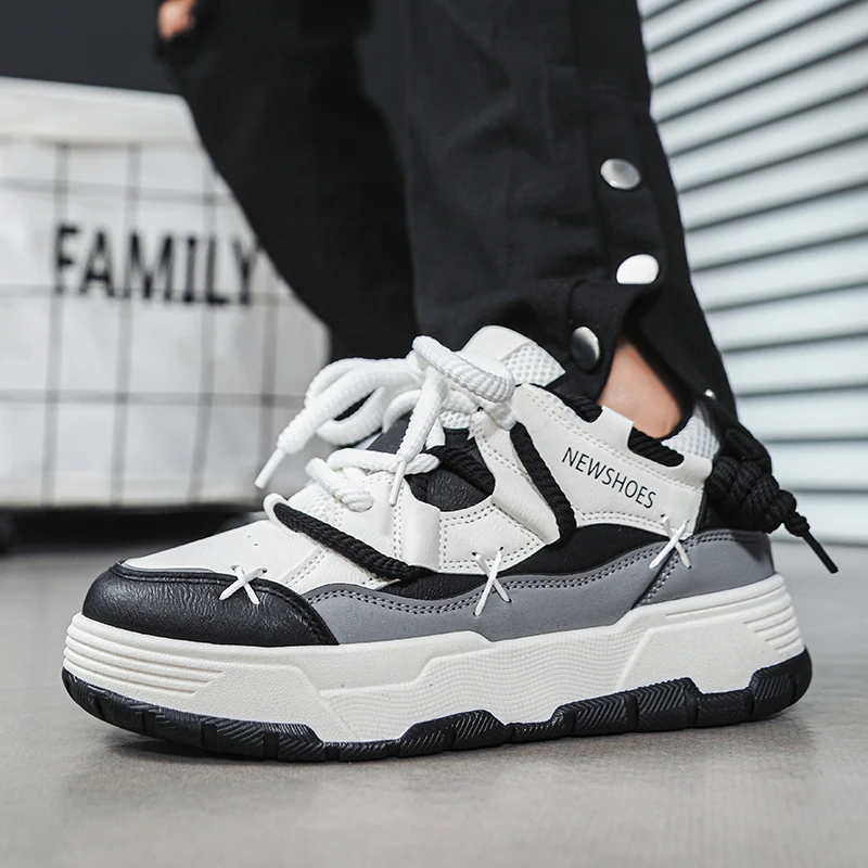

New Style Men's Bread Shoes Fashion Niche Thick-soled Mesh Comfortable Sneakers Lace-up Casual Sneakers Men's Models