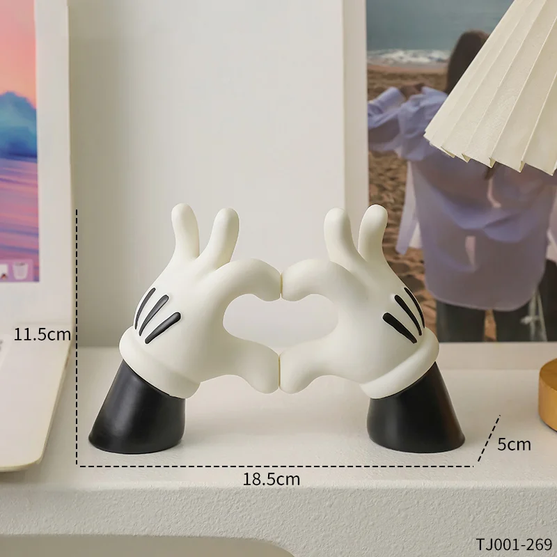 Mickey Love Hands Ornament 3