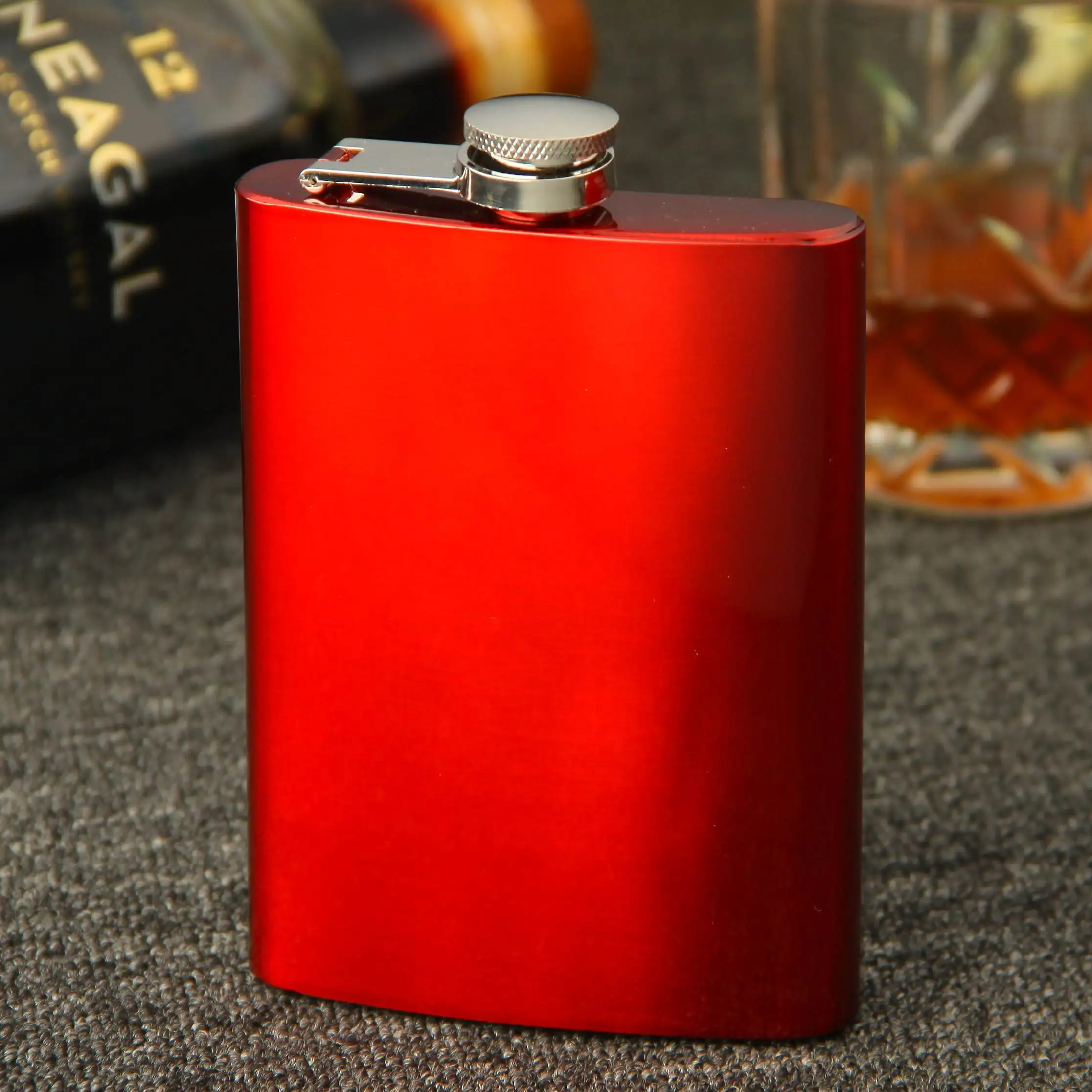 Description Picture 5 of item8oz colored coated stainless steel Hip Flask portable outdoor 8OZ, whisky flask ,food degree , logo free engraved