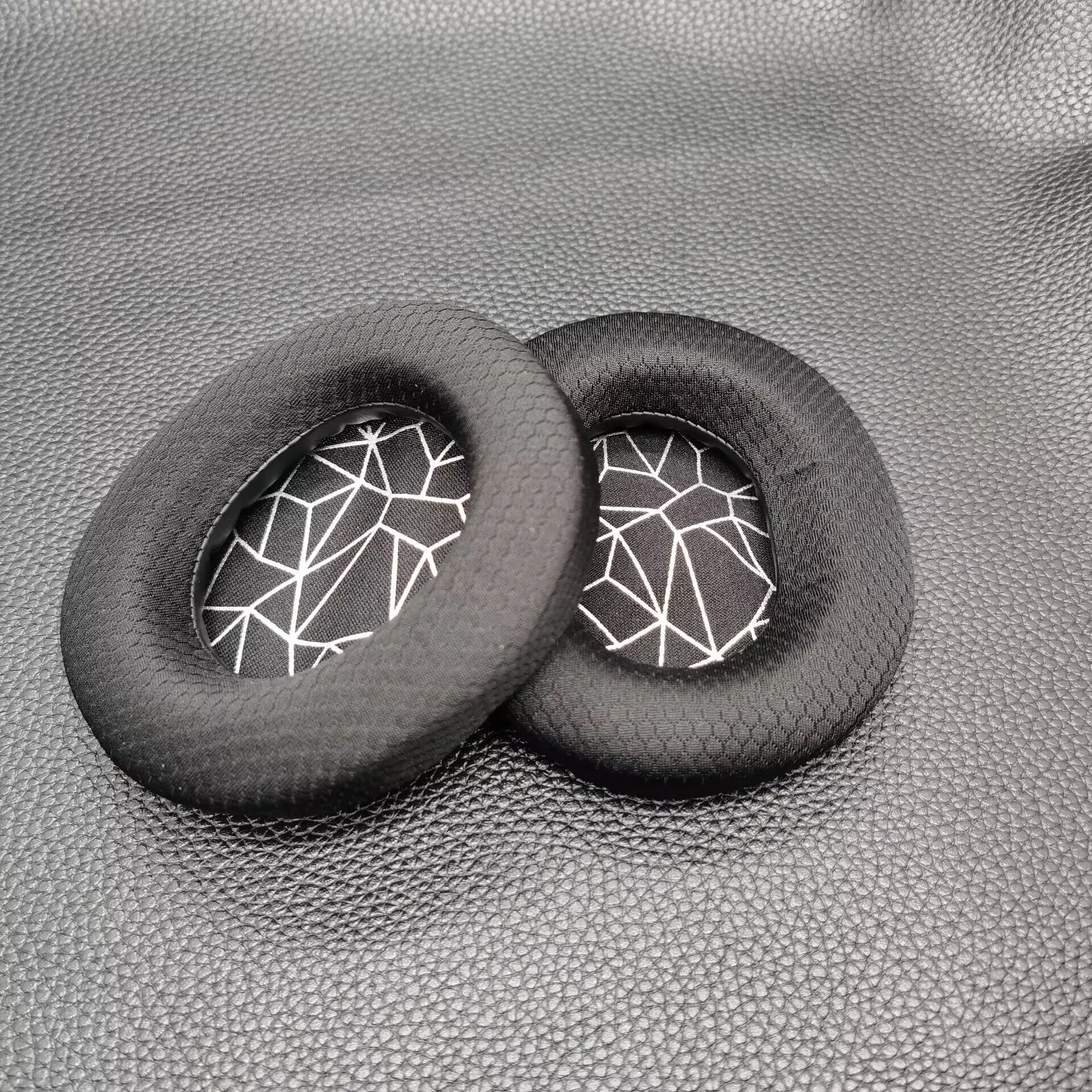 HPH MT8 MT5 Headphone Mesh Fabric Earpads for Yamaha HPH-MT8 HPH-MT5 Headphone Replacement Foam Earmuffs Ear Pads Cushions