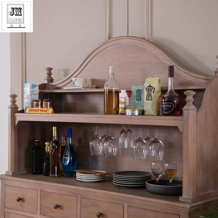 Рисунок 4 - Обеденные шкафы из массива дерева в американском стиле