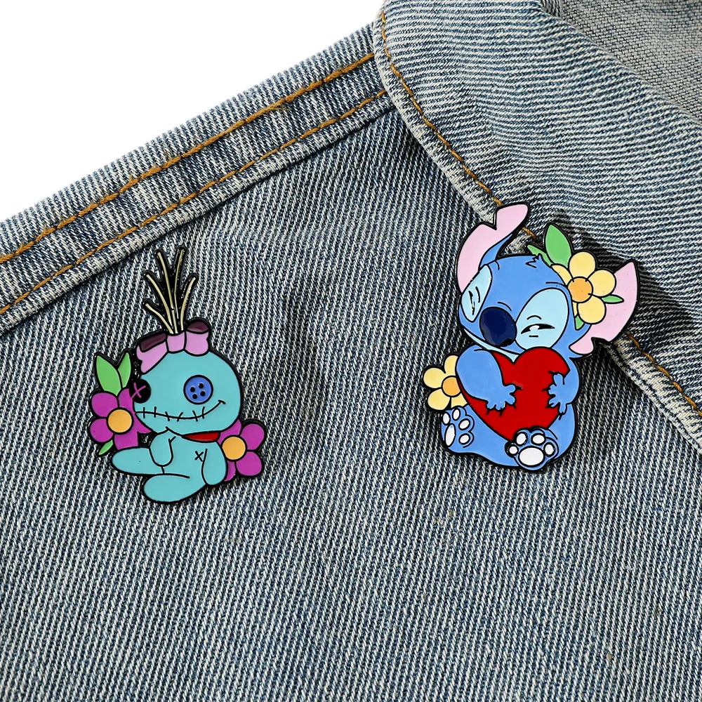 Set Brooch Iconic Brand Pins Lilo&Stitch Enamel Pins Denim Jacket Pin Ladies Brooch Boys Punk Shirt Badge Hat Pin Gift for Friends