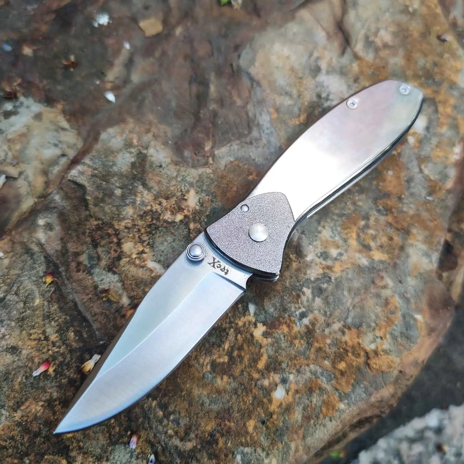 

Pocket Knife Folding Knife Tactical Survival Knife with Mirror Handle Gifts for Men Perfect for Camping Fishing Hiking Hunting