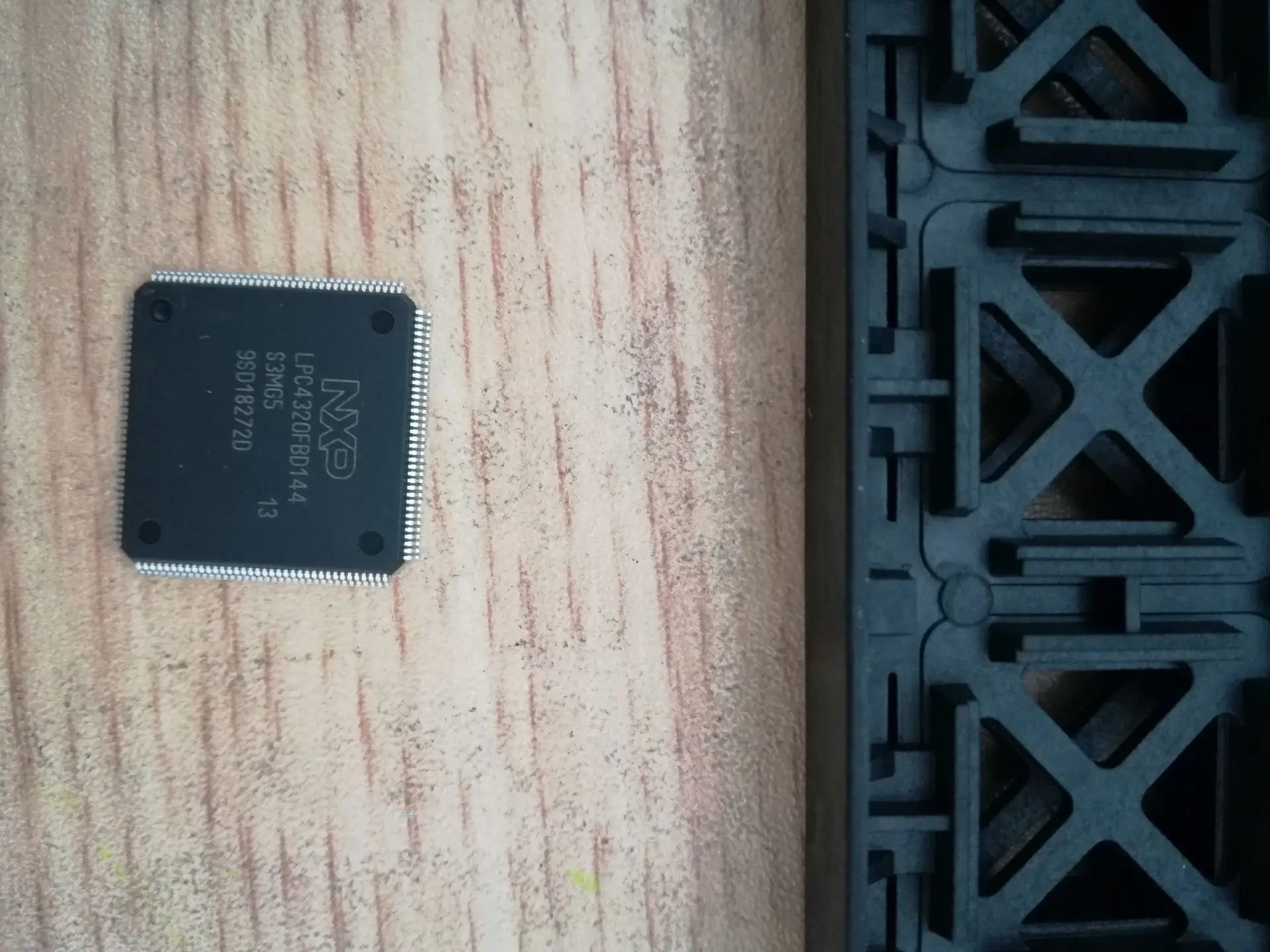 

LPC4320FBD144,551 20 + 21 +