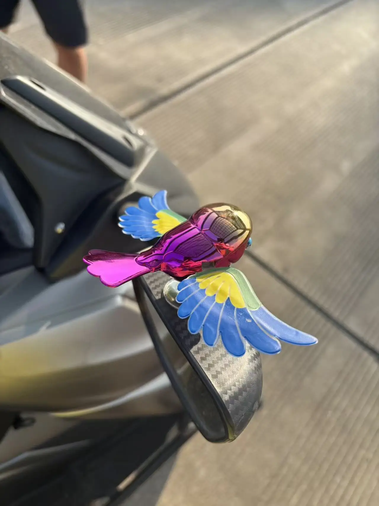 Simulation Flying Bird Helmet Accessory For Motorcycle Riders_voghion.com