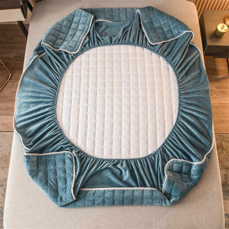 Velvet mattress cover