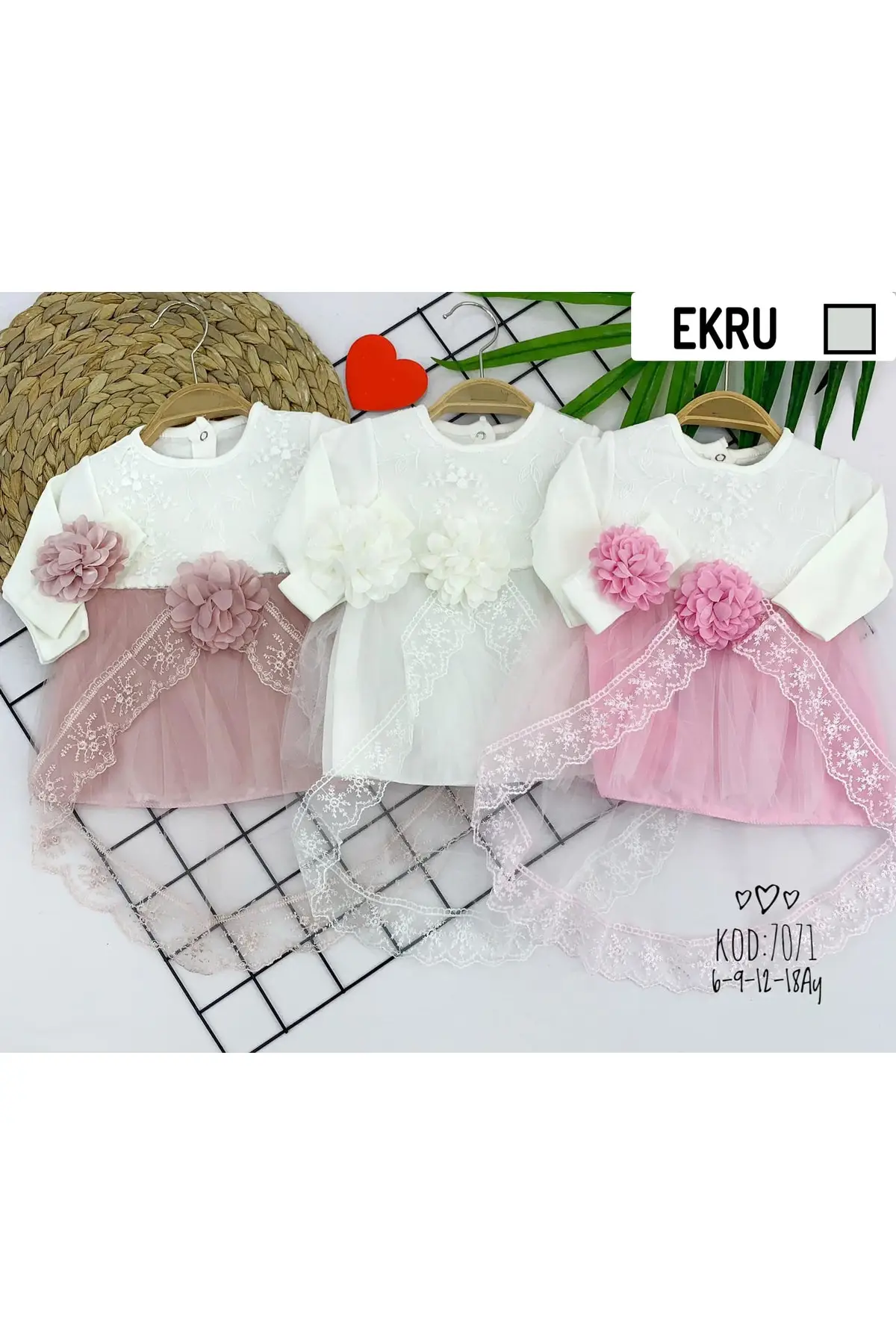 

Baby Girl Dress with Tulle Skirt Wedding Dress Tailed Laid Standard Cotton Blend Basic Young 2 Bebe