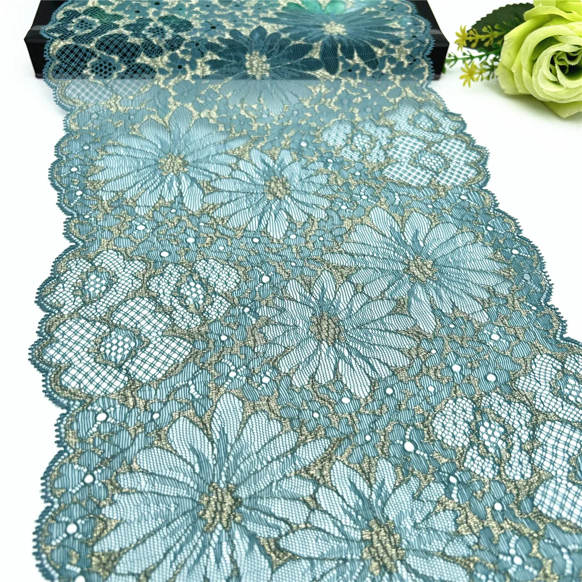 3y/lot Width 23cm Green With Gold Elastic Stretch Lace Trim 1