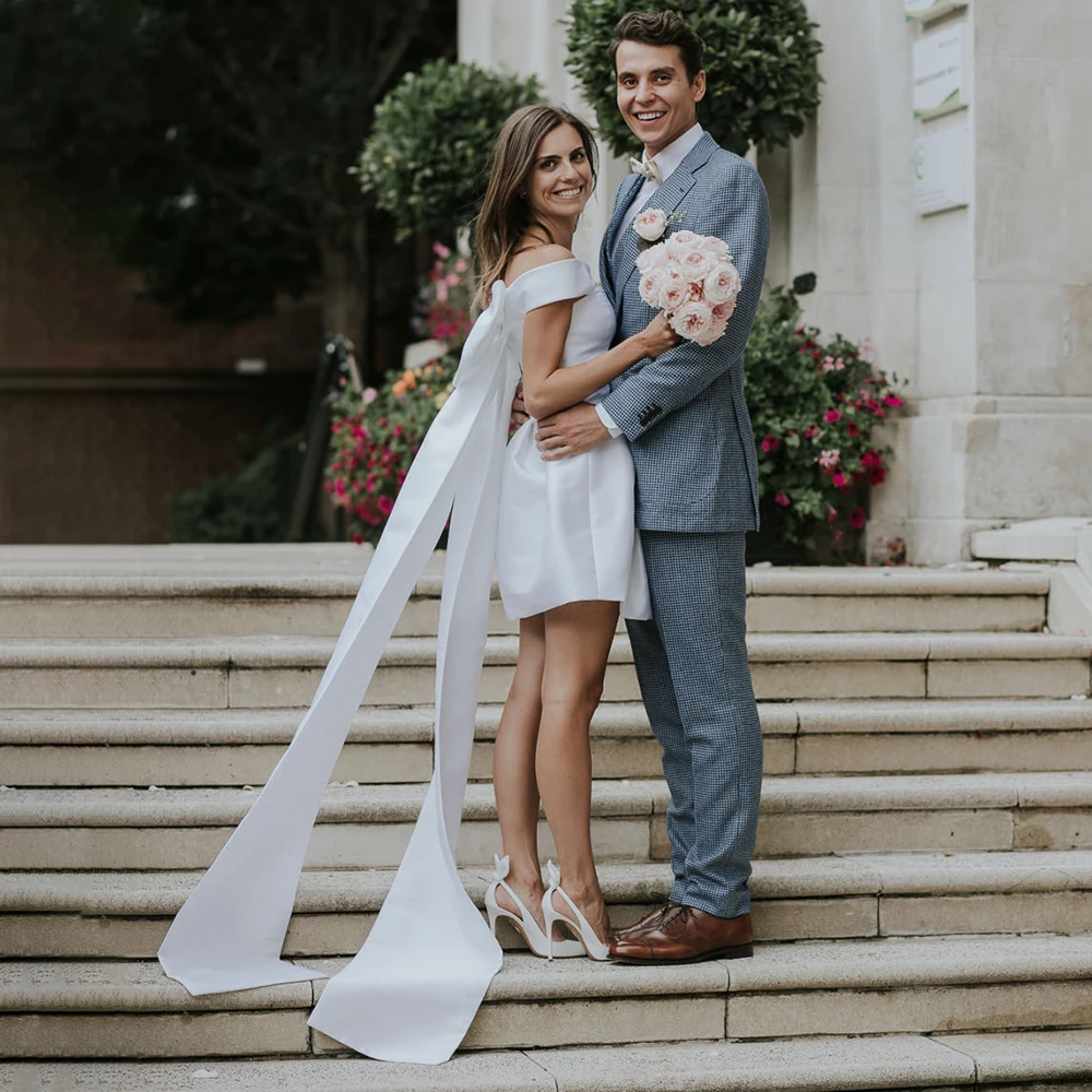 Short A-Line Wedding Dress With Bow Back Off the Shoulder Simple White Satin Bridal Gown Mini Garden Outdoor Robe De Mariee
