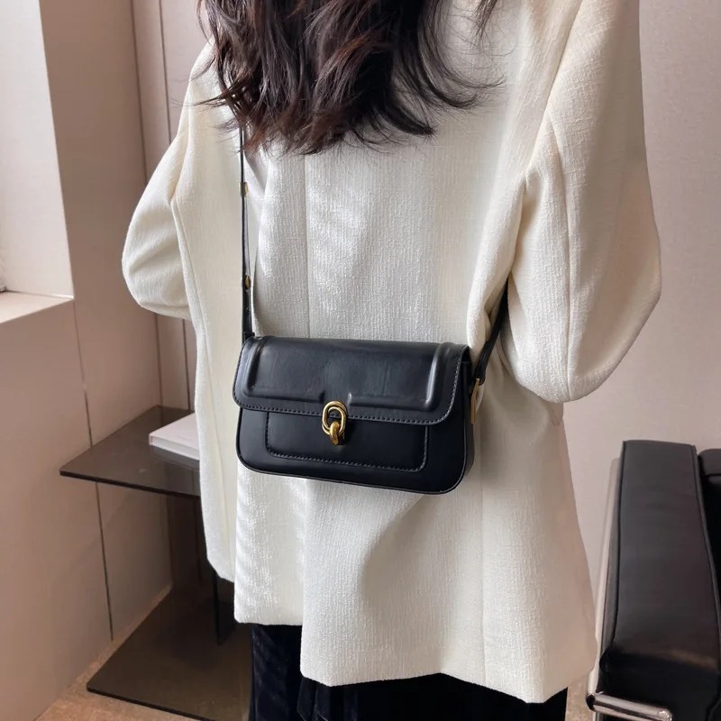 2023 Hit Trend Luxury Female Branded Trendfing Crossbody Bag Pu Underarm Handbag Vintage Small PU Leather Armpit Bags For Women