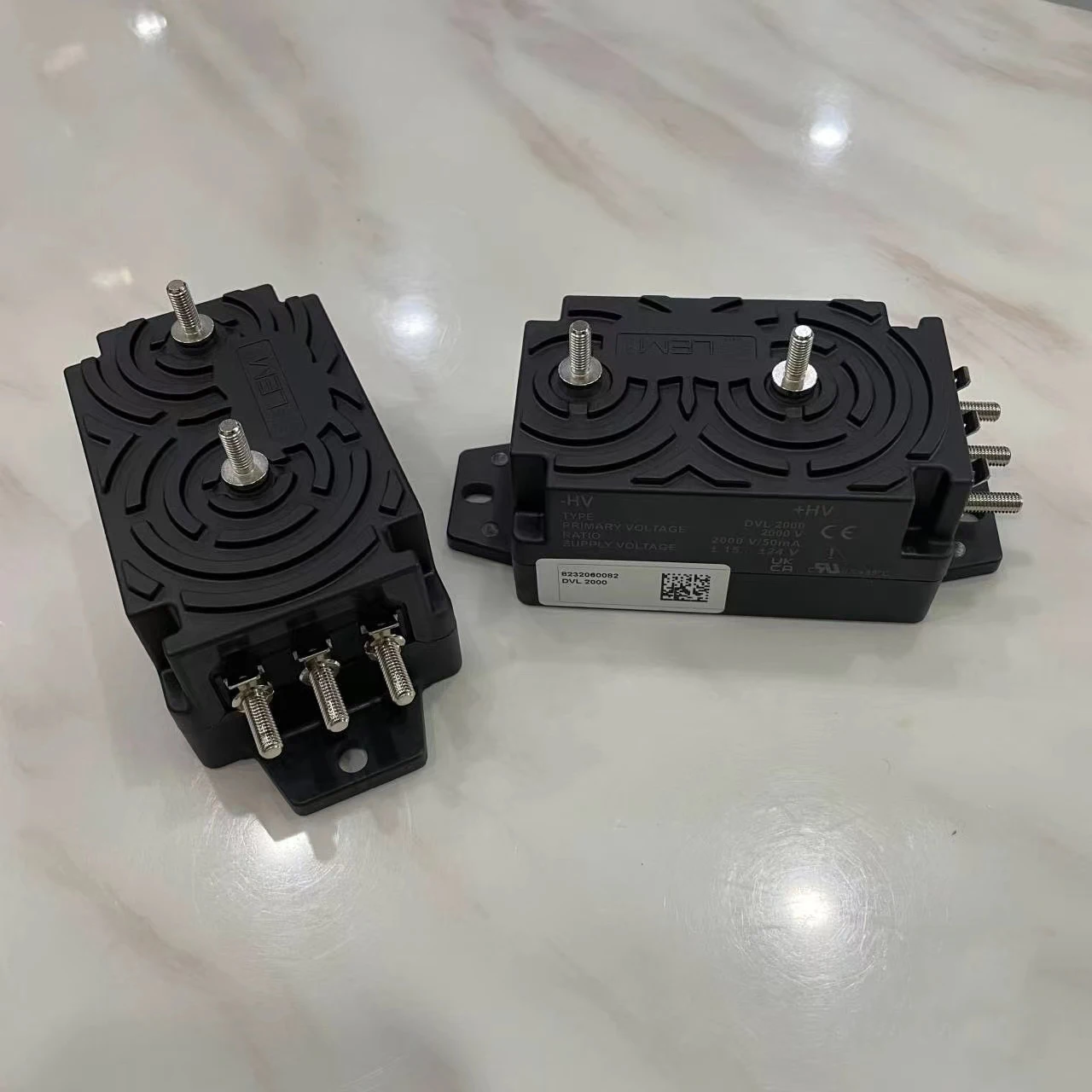 

DVL2000