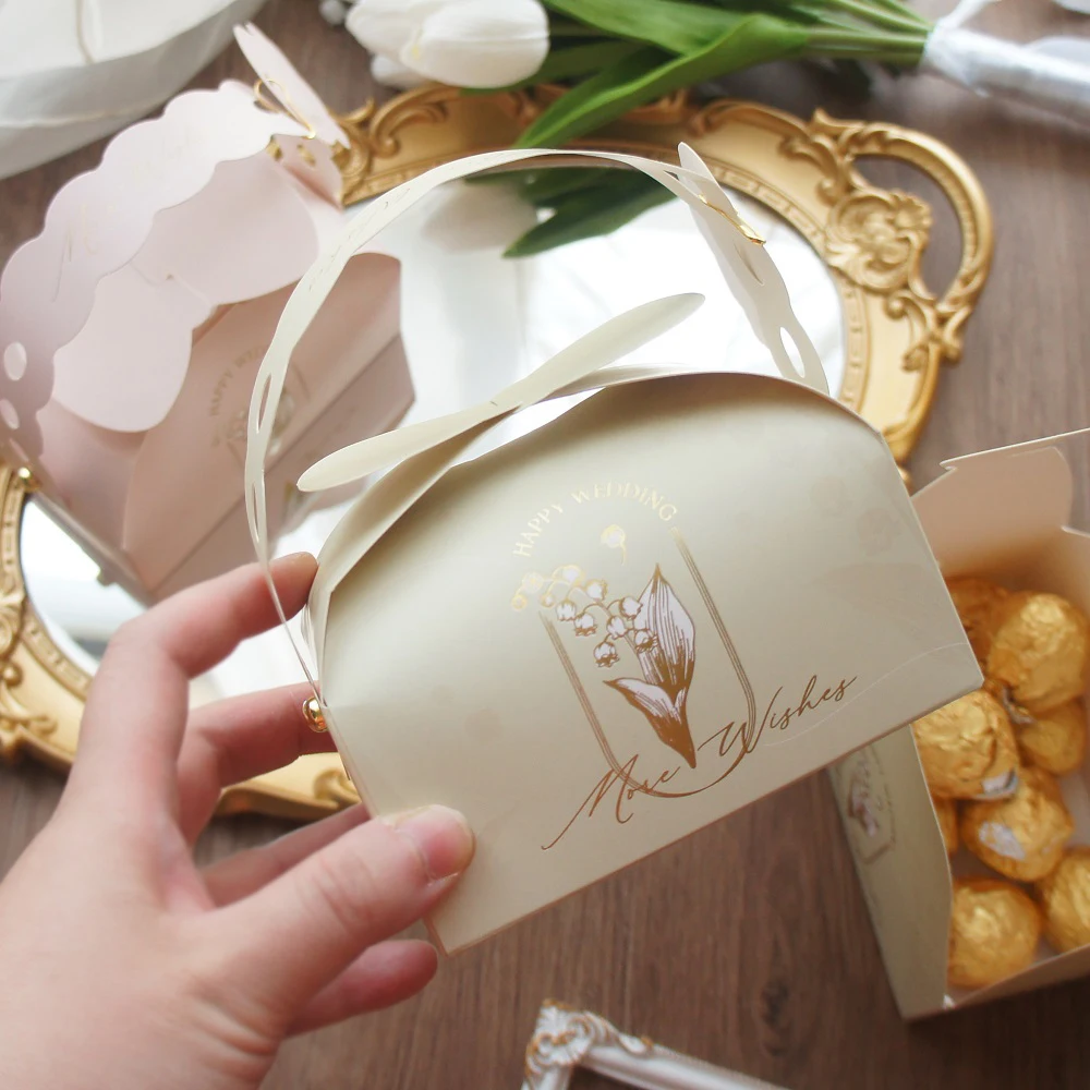 

9*12*7.5cm 10 Pcs Pink Green Gold Lily of The Valley Paper Box Handle Tag Set As Wedding favor Chocolate Cookie Candy Packing