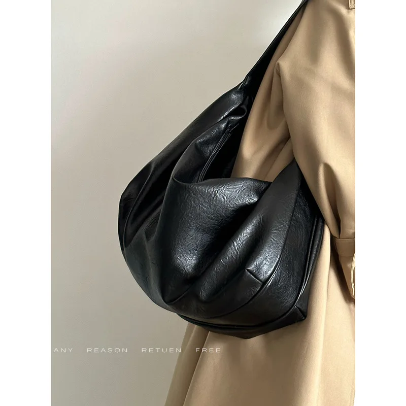 Soft Leather Large Capacity Black Dumpling Bag For Women 2025 New Retro High-End Casual Single Shoulder Crossbody Tote Bag