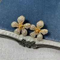 Bijoux Européens et Américains de Haute Qualité : Boucles d'Oreilles, Collier, Bracelet, Étoile de Mer K9, Longue Pampille, Fleur d'Hydrangea 6