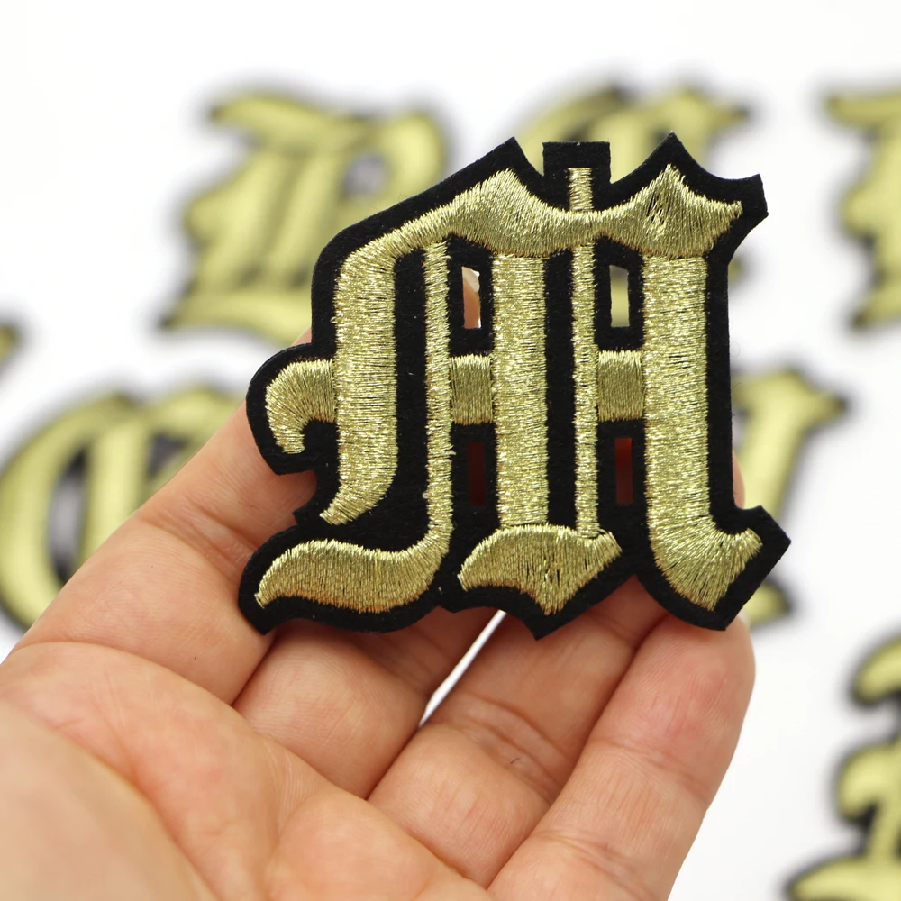 1PC Goldene Griechische Buchstaben Stickerei Patches Eisen Auf Buchstaben Patch A-Z Patch Gestickte Patch Nähen Auf Patch für Kleidung Name Diy – Detail 15