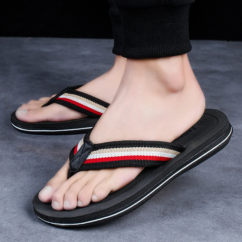 

Summer Men Flip Flops Slippers Massage Clogs Casual Indoor Home Slides Bathroom Slippers Outdoor Quick Dry Beach Sandals Loafers