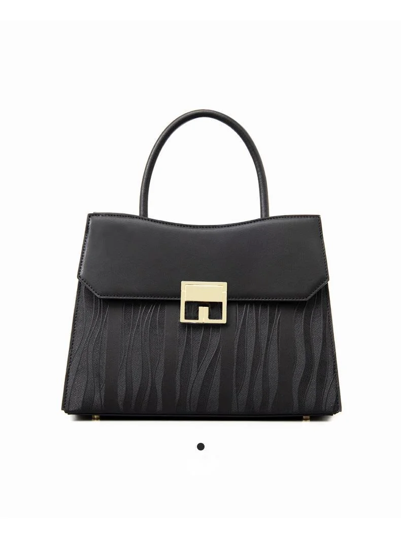 Elegant Women's Commuter Handbag Large Capacity For Weddings_voghion.com