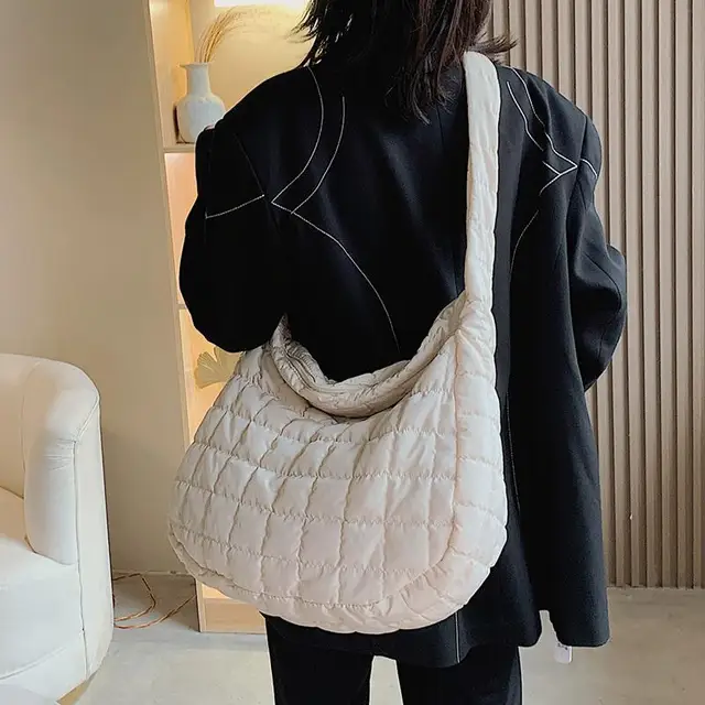 Woman's Luxurious Quilted Lattice Pattern Shoulder Bag