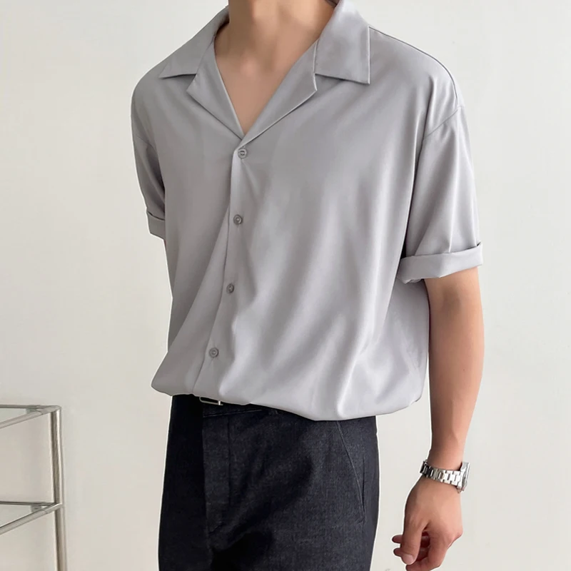 

2022 Summer Mne's Ice Silk Fabric Short Sleeved Grey/white/black Color Shirts Loose Fashion Trend Lapel Collar Shirts M-2XL